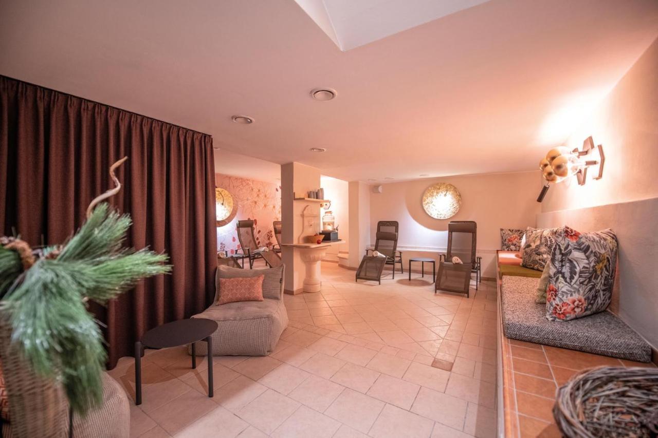 Hotel Condor San Vigilio Di Marebbe Exterior photo